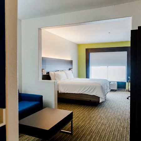 Holiday Inn Express - Andalusia By Ihg Екстер'єр фото