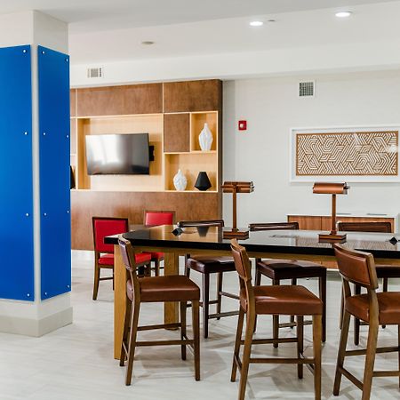 Holiday Inn Express - Andalusia By Ihg Екстер'єр фото