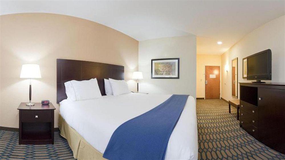 Holiday Inn Express - Andalusia By Ihg Екстер'єр фото
