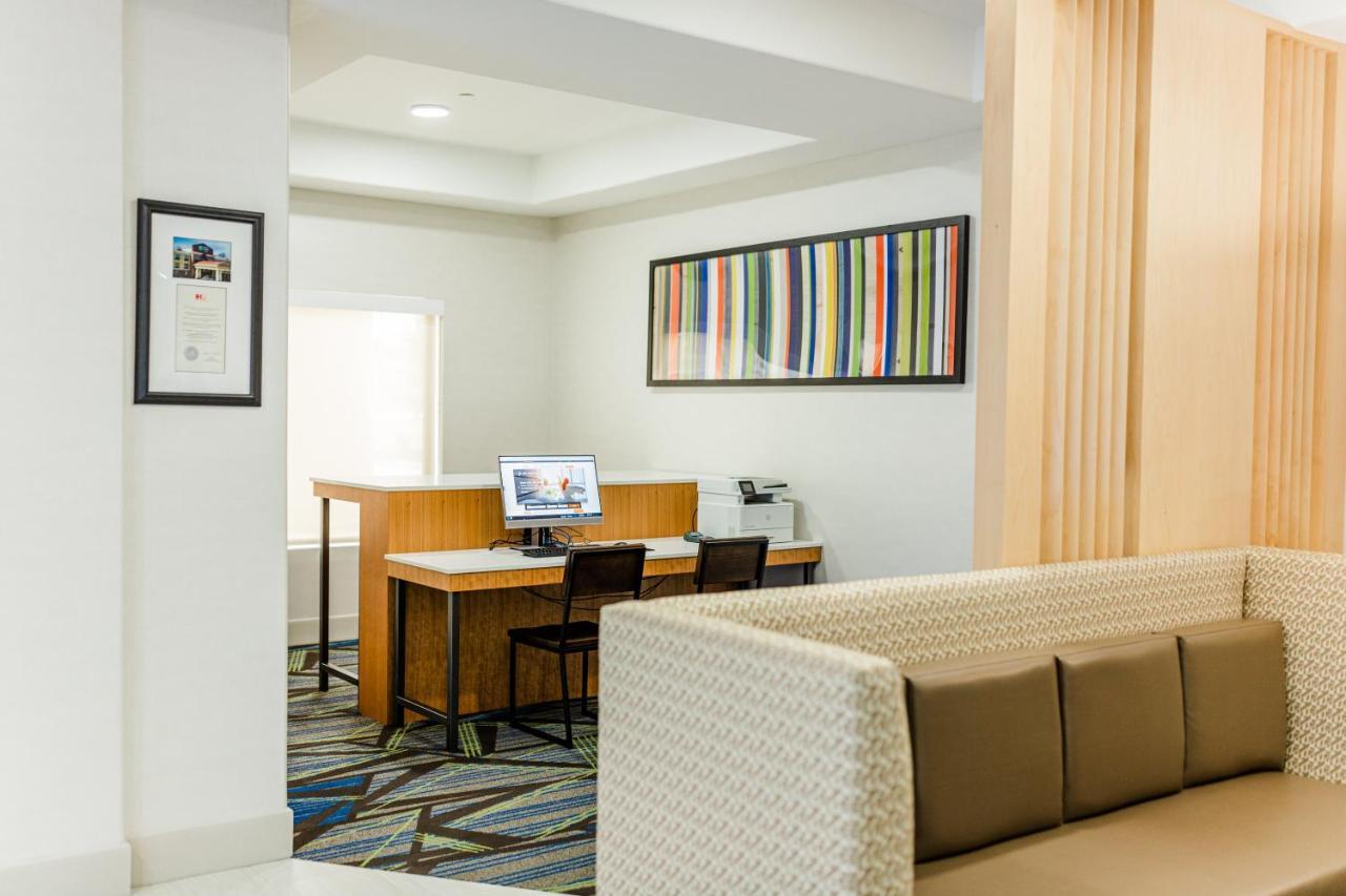 Holiday Inn Express - Andalusia By Ihg Екстер'єр фото